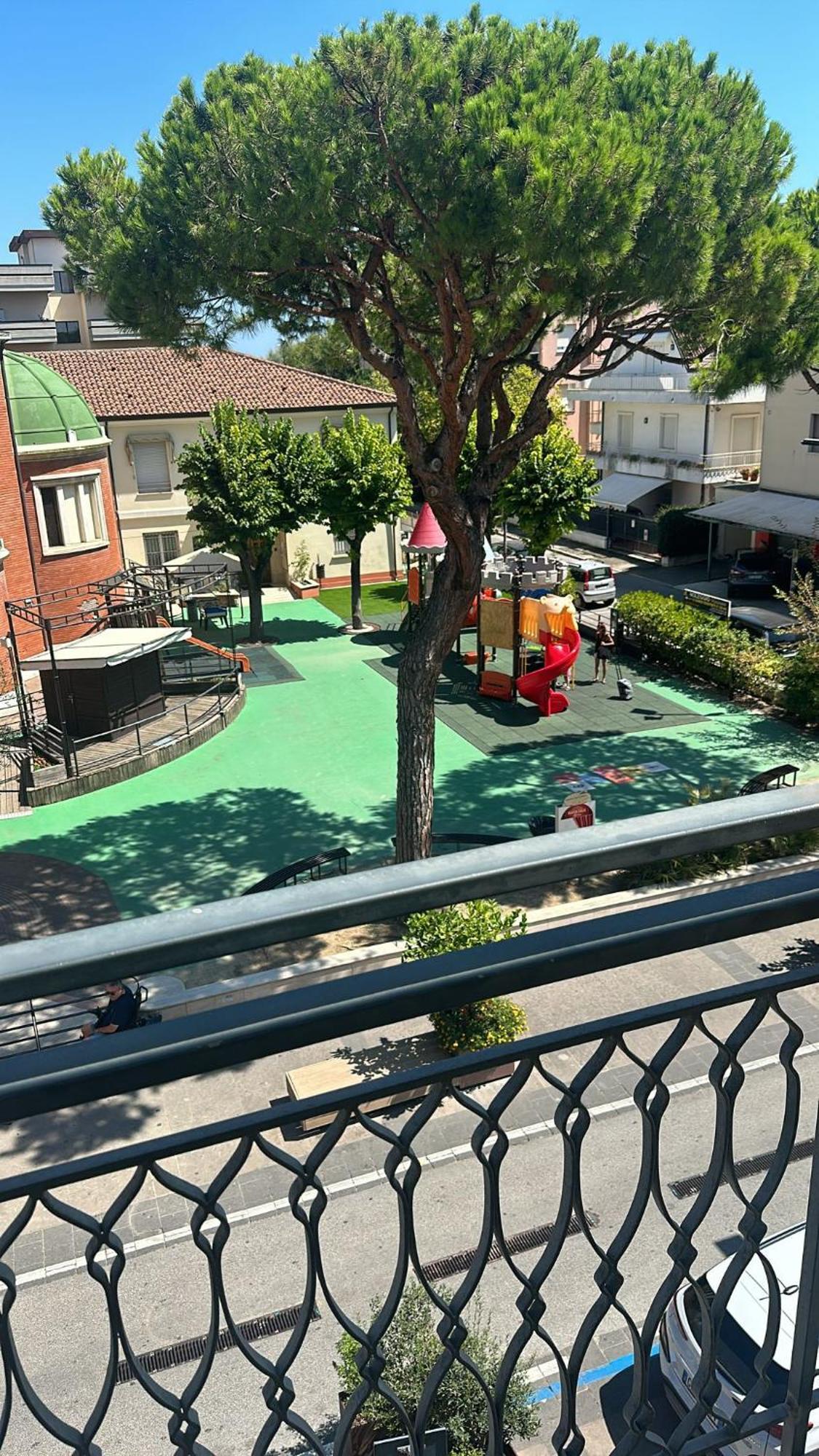 La Plata Hotel - Con Piscina Riccione Eksteriør billede